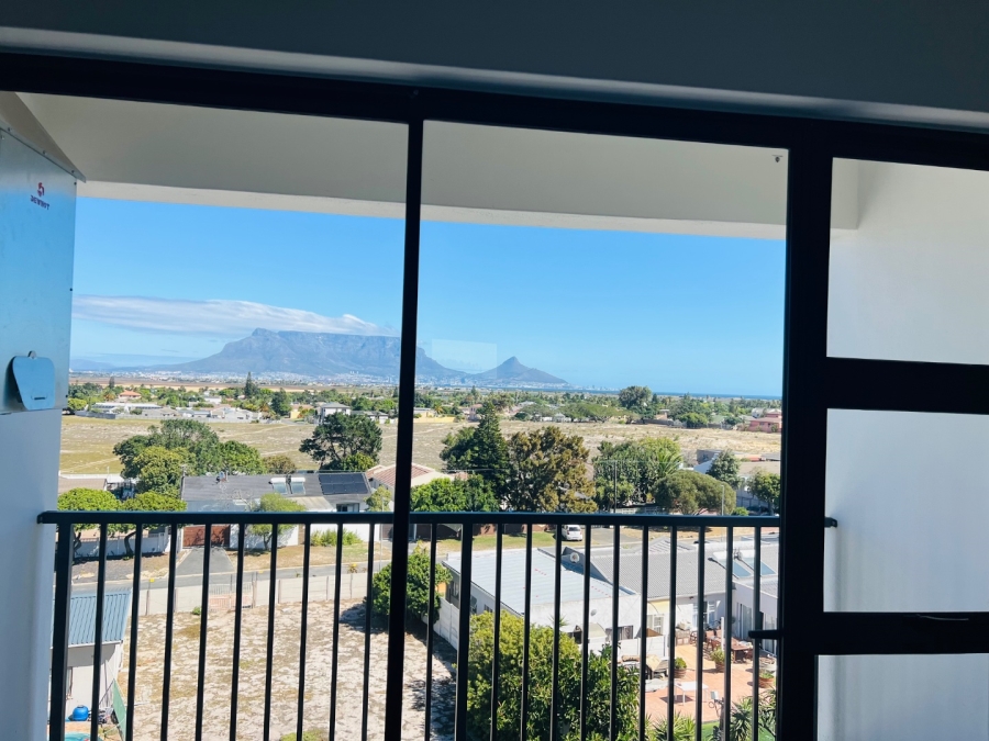 2 Bedroom Property for Sale in Table View Western Cape